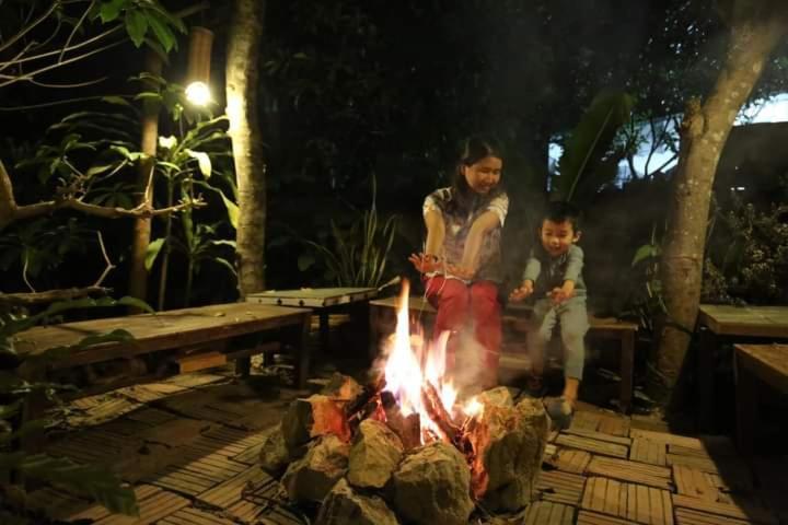 Nha Lua Homestay نينه بينه المظهر الخارجي الصورة