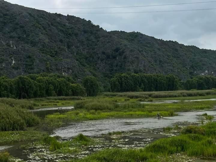Nha Lua Homestay نينه بينه المظهر الخارجي الصورة